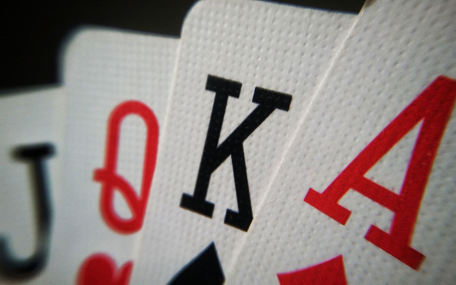 Dicas para Aperfeiçoar sua Gestão de Emoções durante as Partidas de Poker