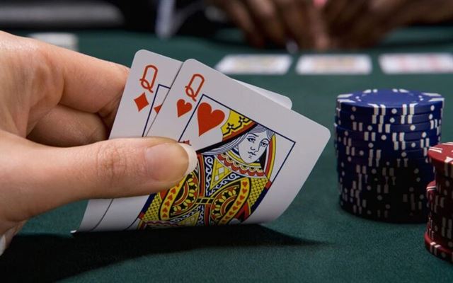 Desvende o Segredo: Mãos de Poker – A Maestria Revelada