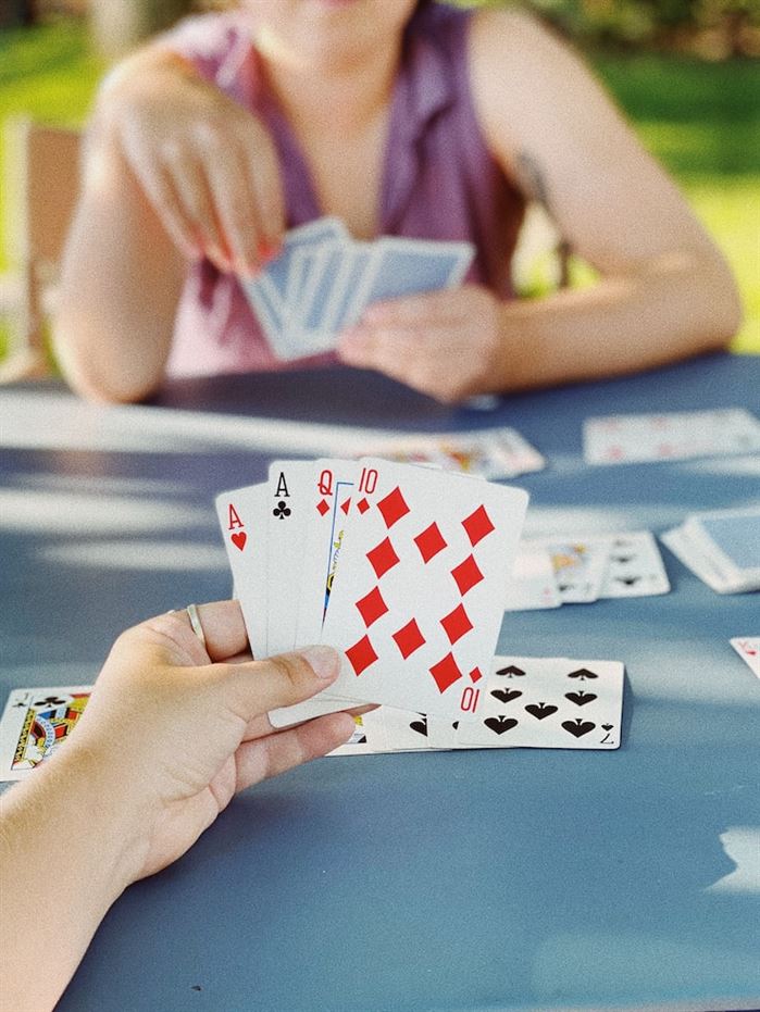 Desvendando o Segredo: A Maestria das Mãos no Jogo de Poker