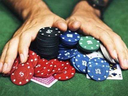 De Jogador a Mestre da Mesa: Dominando o Jogo de Poker com Destreza
